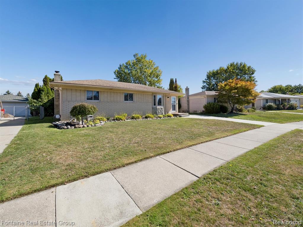 46966 McKenna Drive, Macomb, MI 48044 — Photo 3