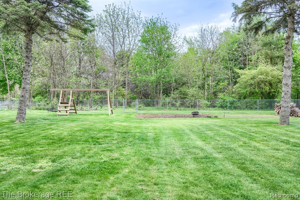 2390 N Vassar Road, Davison, MI 48423 — Photo 3