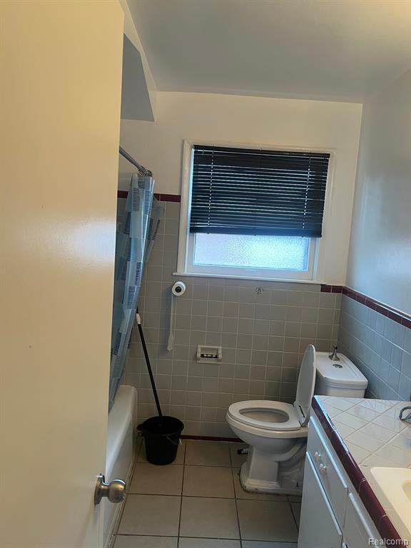 15758 HUBBELL Street, Detroit, MI 48227 — Photo 16