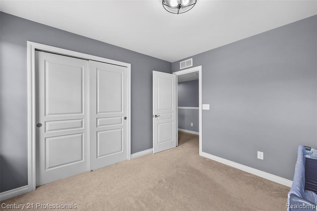 2083 Findley Circle, Lake Orion, MI — Photo 33