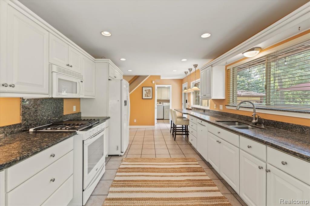 7871 Caberfae Trail, Clarkston, MI 48348 — Photo 18