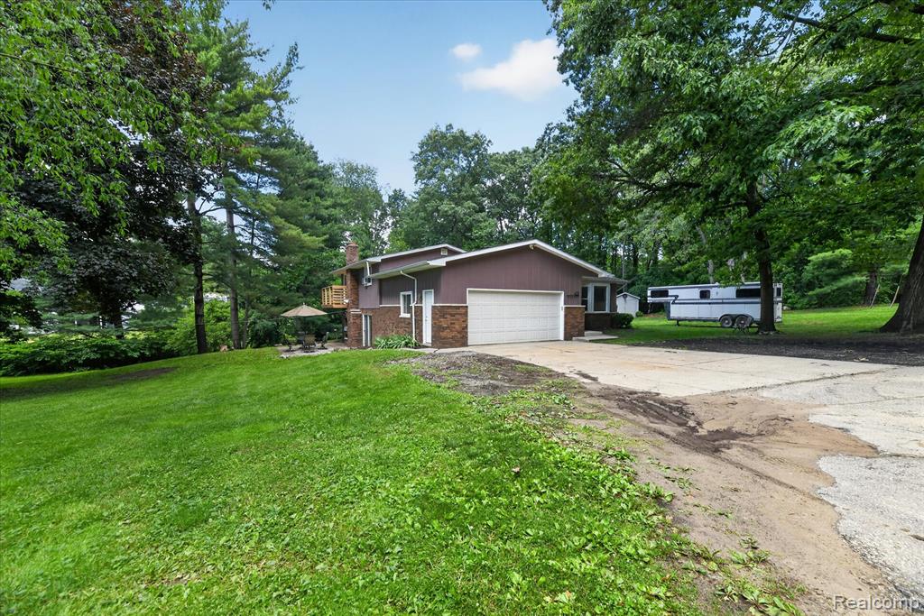 423 Sunset, White Lake, MI 48383 — Photo 5