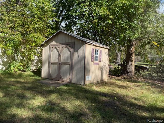 1207 Kettering Street, Burton, MI 48509 — Photo 8