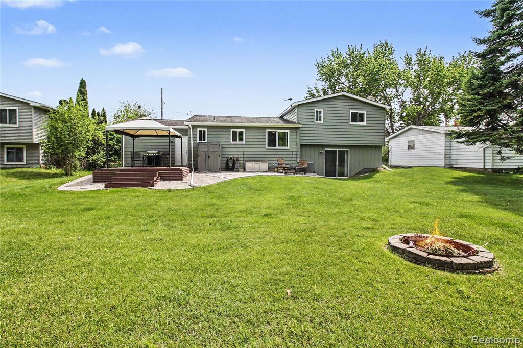 829 Holly Bush Drive, Holly, MI 48442 — Photo 20