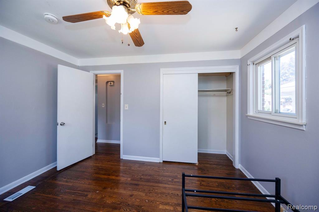 4297 EASTLAWN Avenue, Wayne, MI 48184 — Photo 23