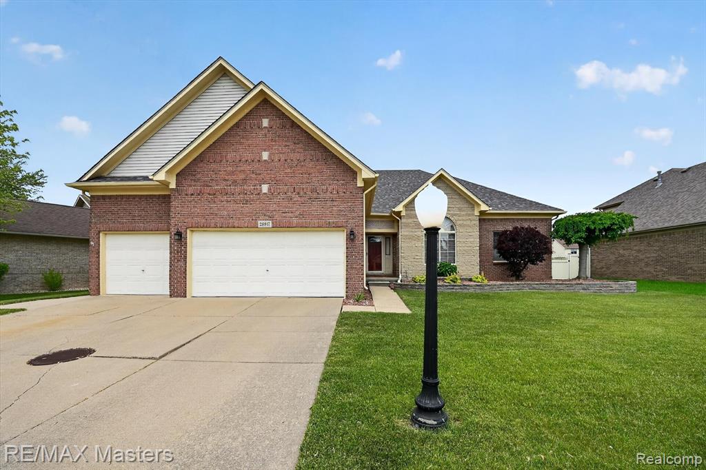 28817 Sugar Island Court, Rockwood, MI — Photo 2