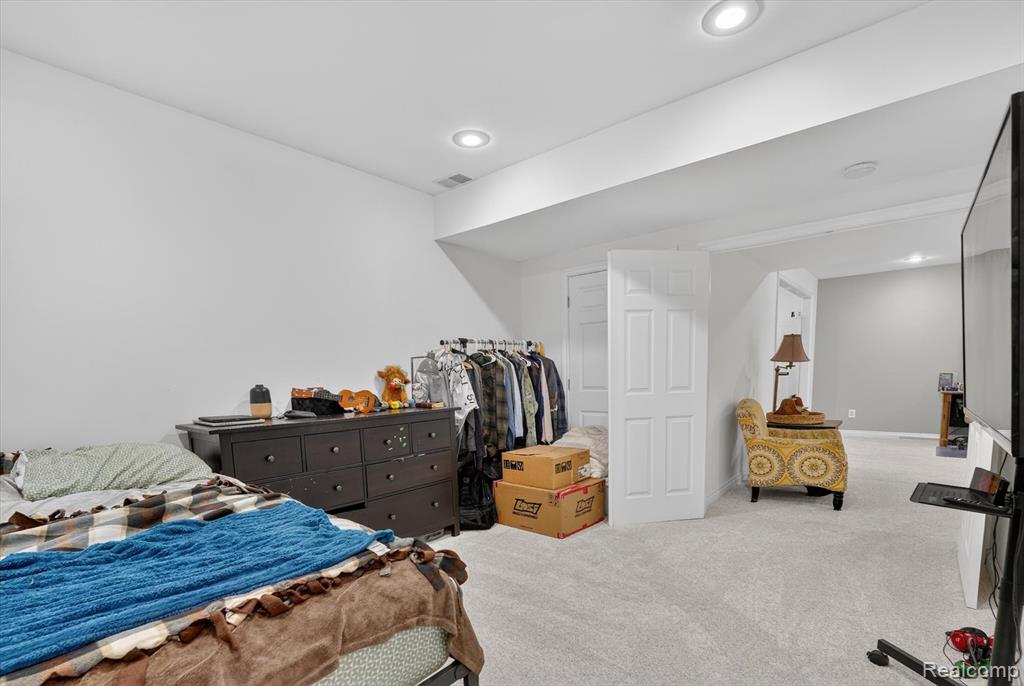 48877 Wildwood Court, Plymouth, MI 48170 — Photo 37