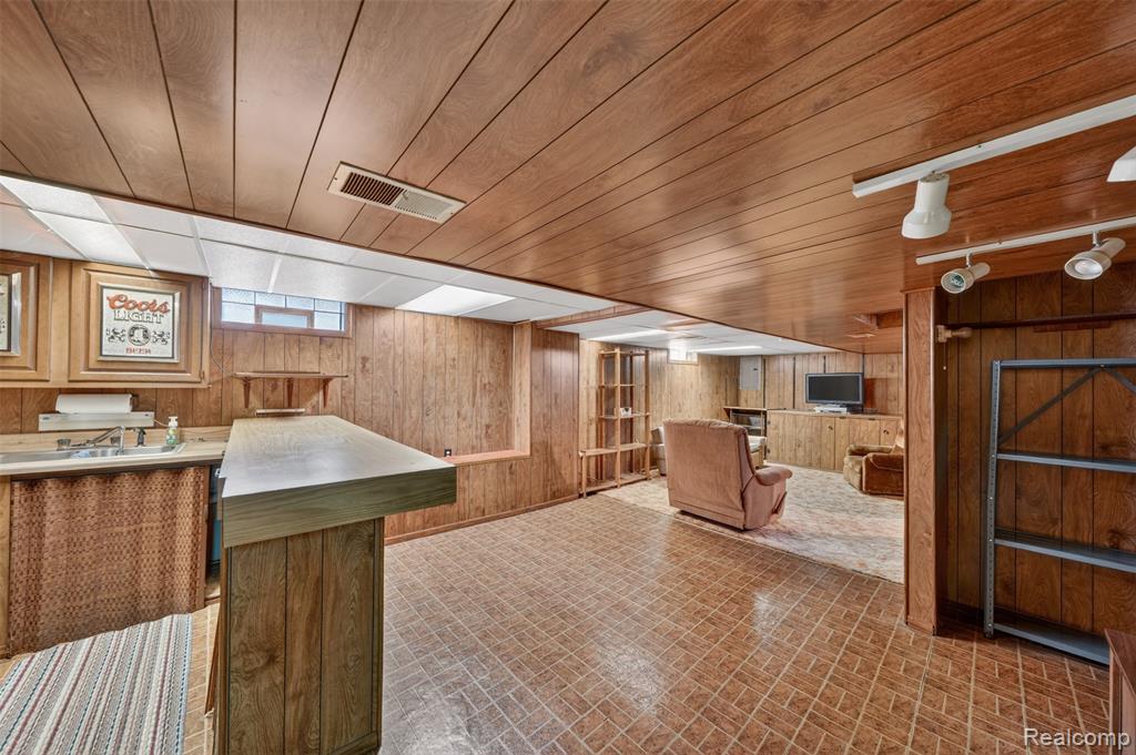 619 Highland Avenue, Lincoln Park, MI 48146 — Photo 31