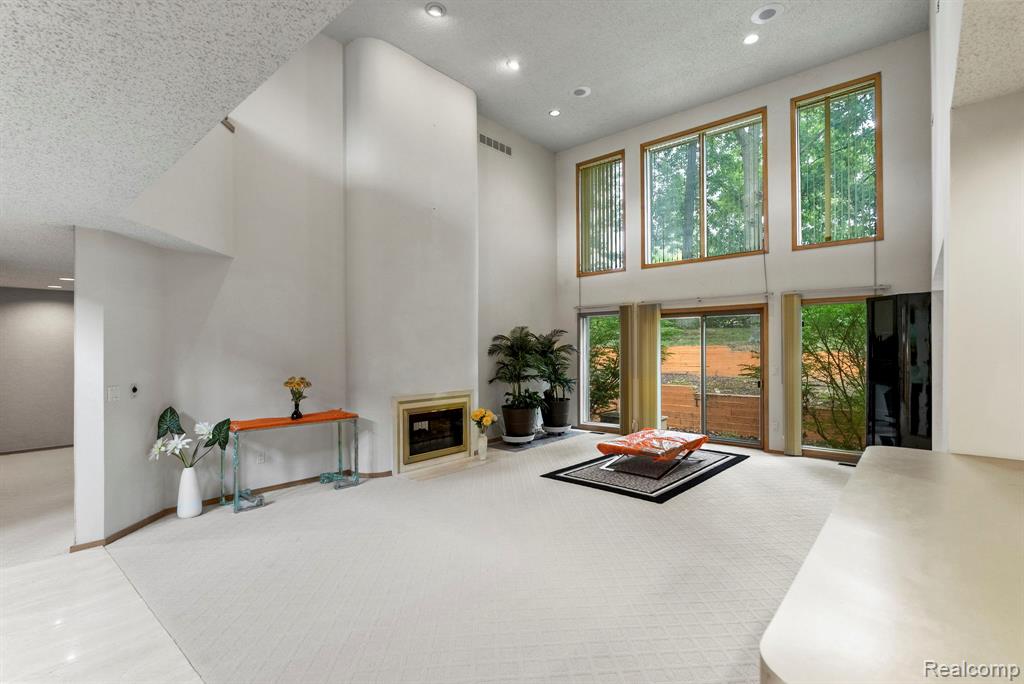 5322 Pond Bluff Drive, West Bloomfield, MI 48323 — Photo 24