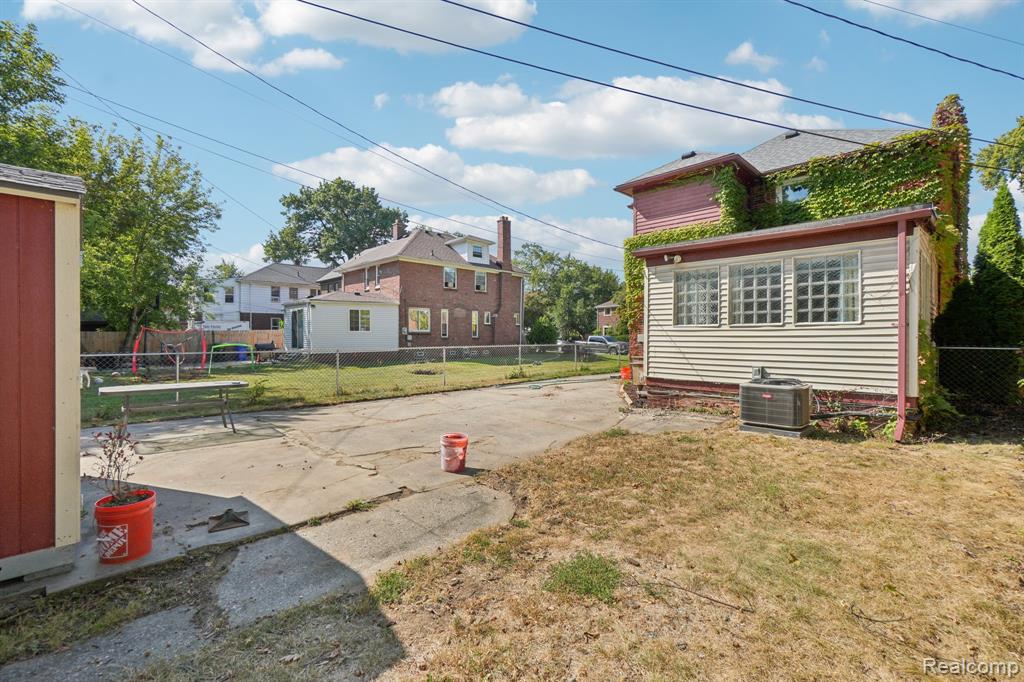 20024 Picadilly Road, Detroit, MI 48221 — Photo 38
