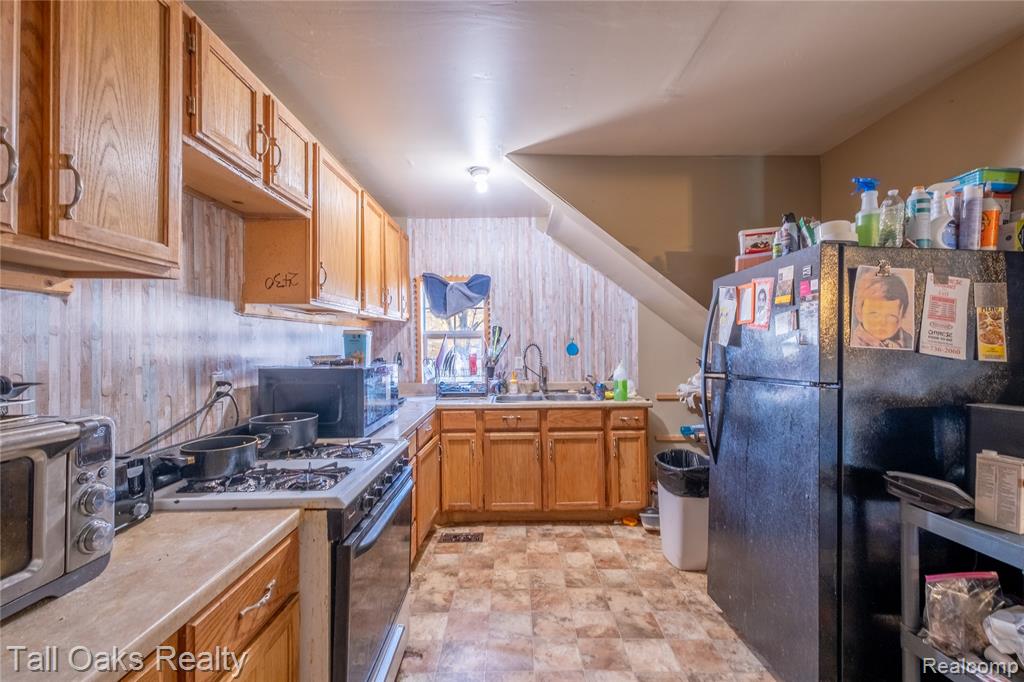 6054 E Pierson Road, Flint, MI 48506 — Photo 27