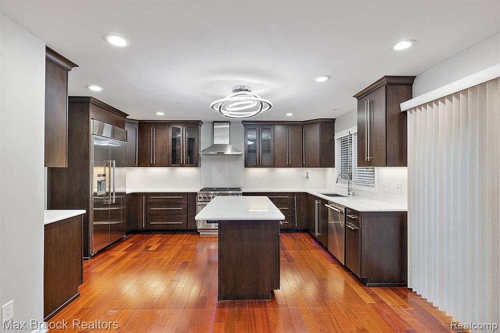 4696 PIER Court, Troy, MI 48098 — Photo 9