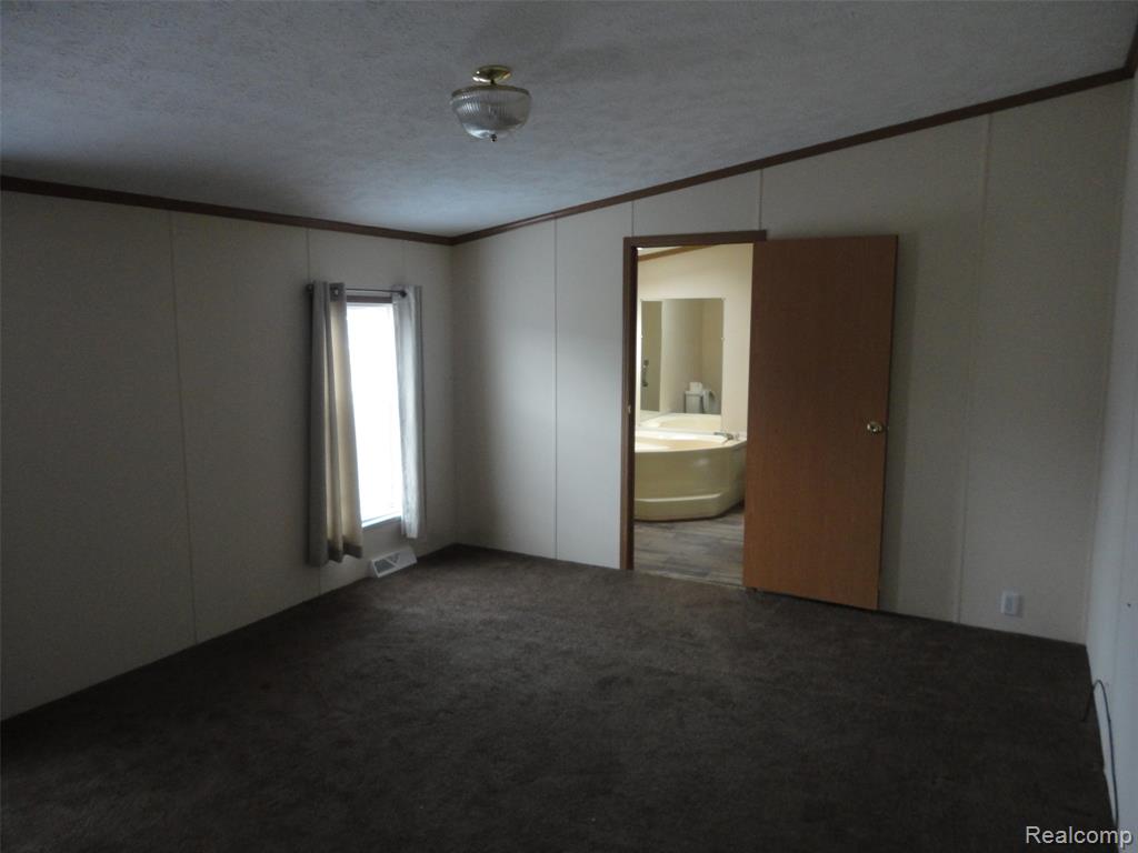 13463 Pear Street, Carleton, MI 48117 — Photo 20