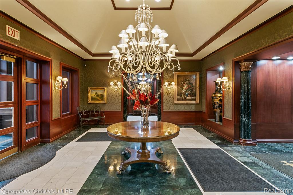 3320 SPINNAKER Lane, 15C, Detroit, MI 48207 — Photo 27