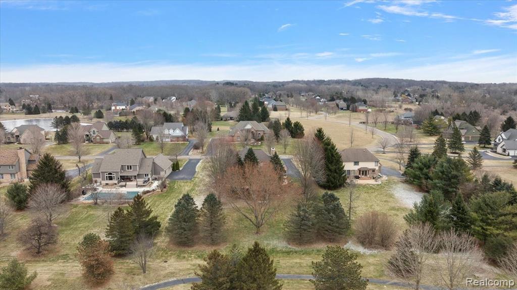 8446 S Shore Drive, Clarkston, MI 48348 — Photo 54