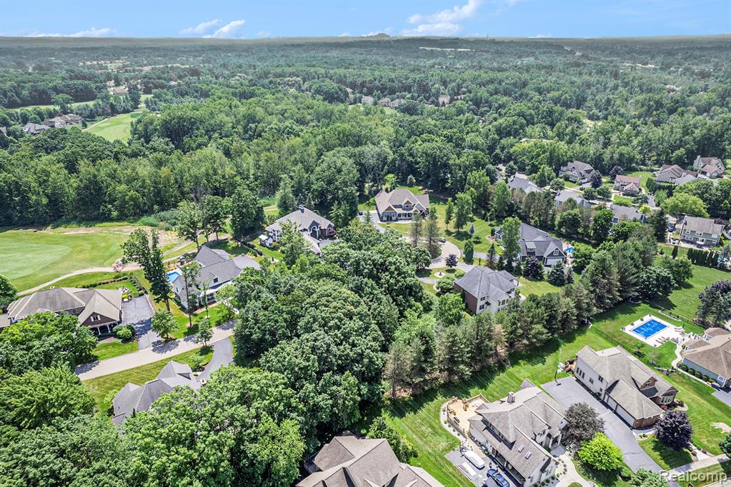 UNIT 110 ANDOVER CT Andover Court, Grand Blanc, MI 48439 — Photo 8