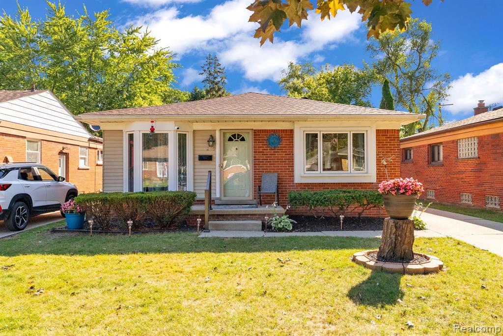 4209 Vassar Street, Dearborn Heights, MI 48125 — front exterior