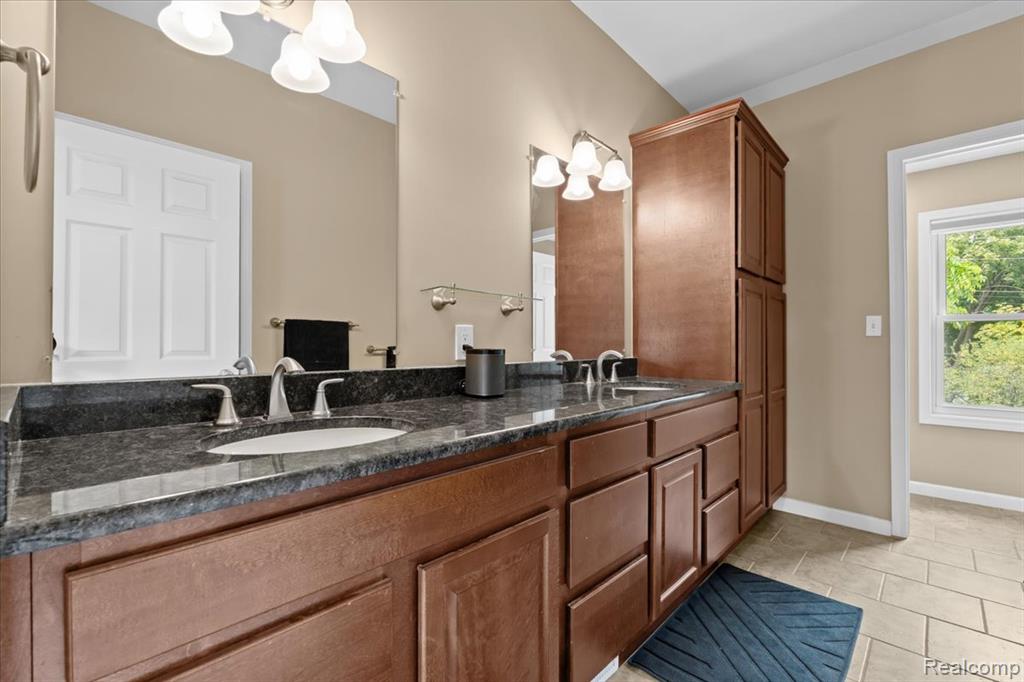 41840 E Ann Arbor Trail, Plymouth, MI 48170 — Photo 22
