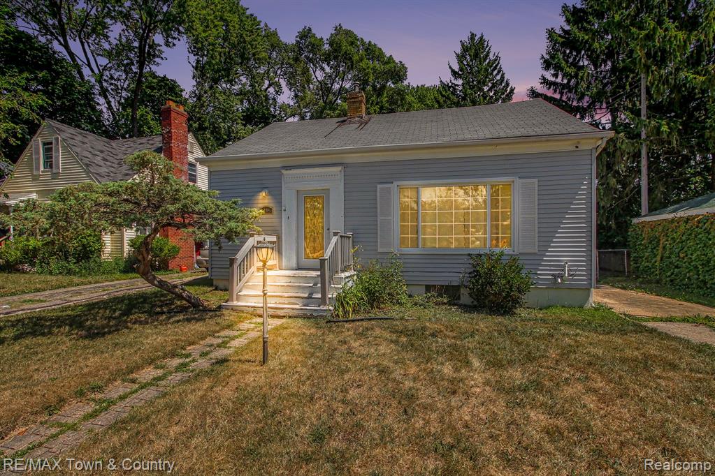 1115 E Vernon Drive, Flint, MI 48503