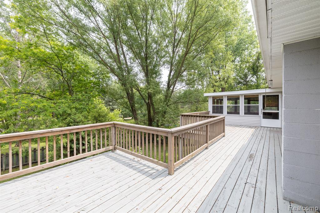 9920 DEXTER PINCKNEY Road, Pinckney, MI 48169 — Photo 38