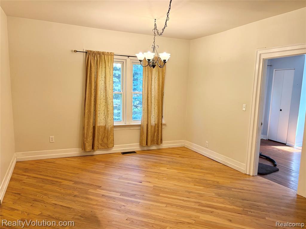 718 S Main Street, Almont, MI 48003 — Photo 8