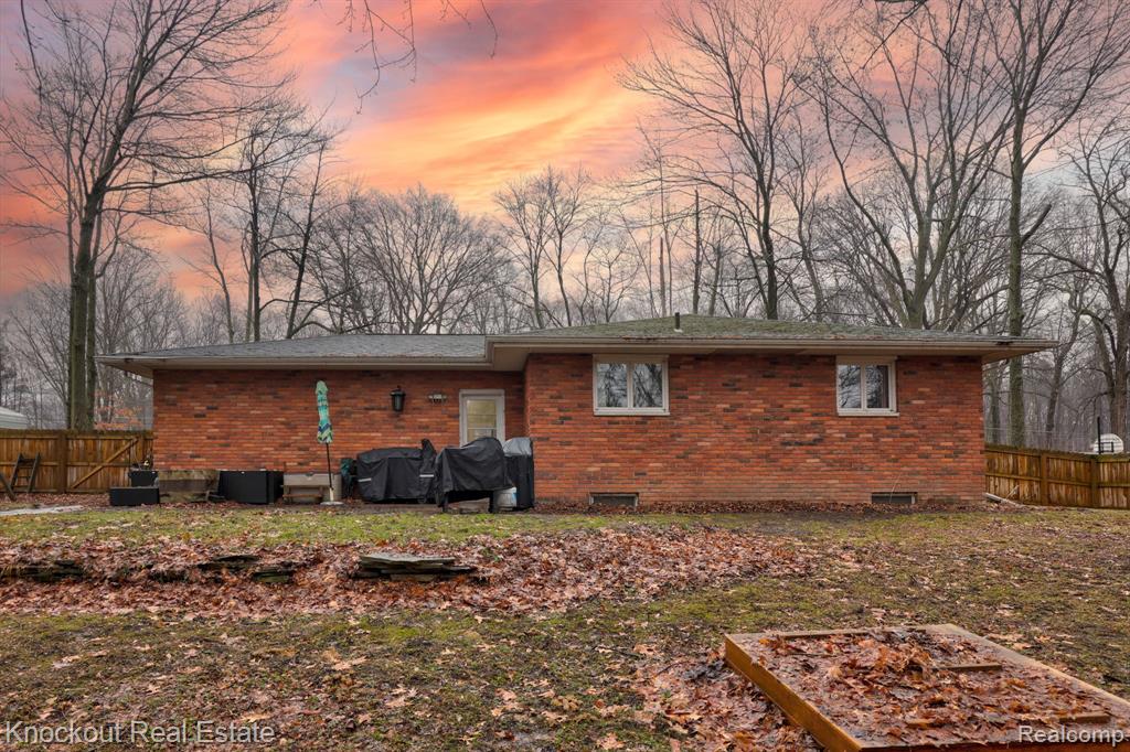 4256 Emerald Drive, Bridgeport, MI 48722 — Photo 35