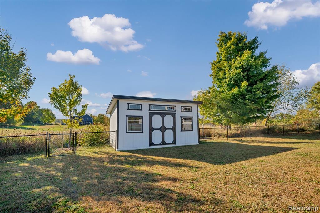 5580 Reynolds Road, Imlay City, MI 48444 — Photo 38