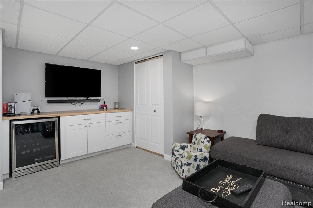 601 LAKE FOREST Road, Rochester Hills, MI 48309 — Photo 29