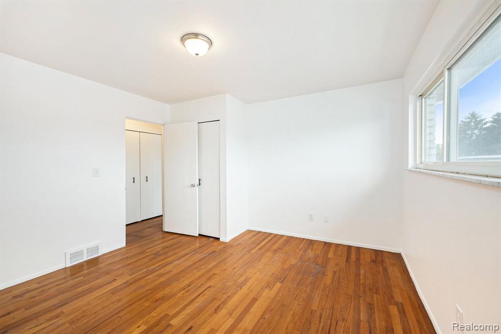 4830 BRIARWOOD Avenue, Royal Oak, MI 48073 — Photo 16