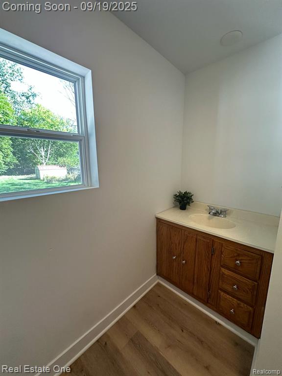 6089 Lapeer Road, Burton, MI 48509 — Photo 16