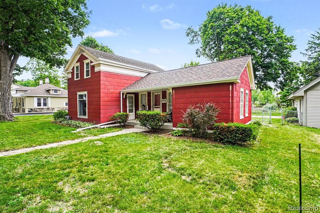 302 Hadley Street, Holly, MI 48442 — Photo 22