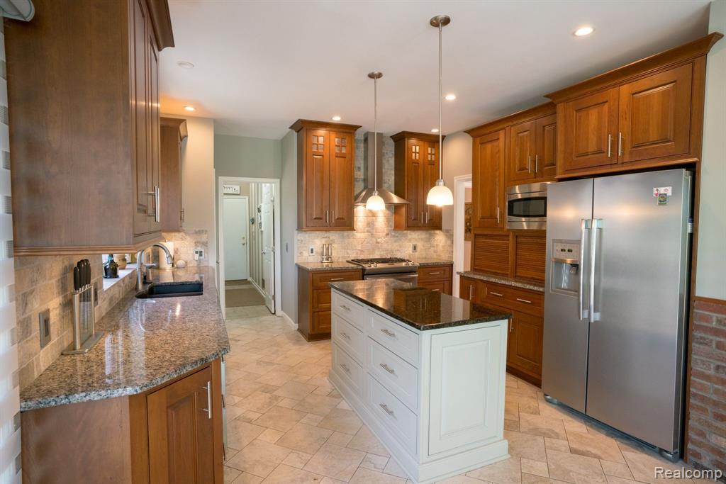 4870 DORAL Drive, Ann Arbor, MI 48108 — Photo 23