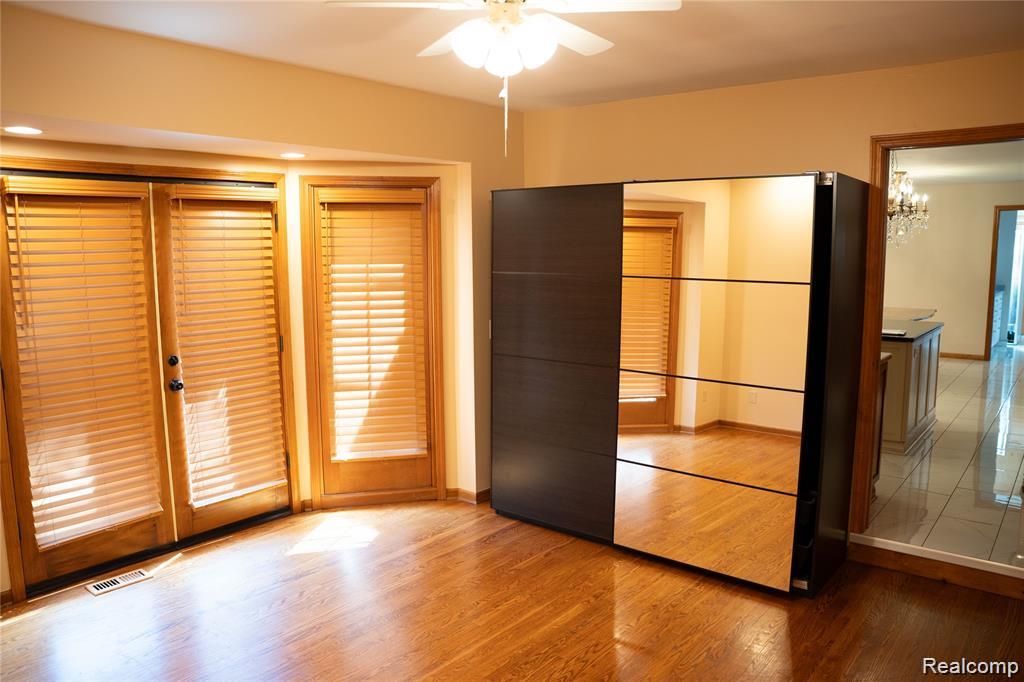 6651 Arlington Drive, West Bloomfield, MI — Photo 33