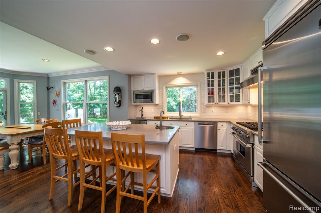 7422 Autumn Hill Drive, West Bloomfield, MI 48323 — Photo 5