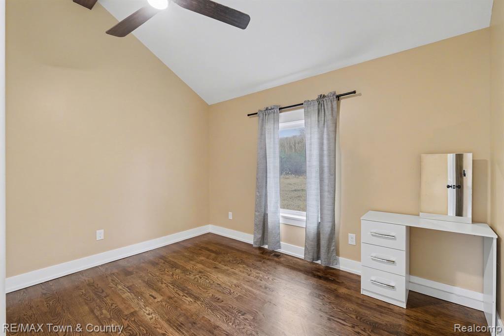 1282 N Van Vleet Road, Flushing, MI 48433 — Photo 17