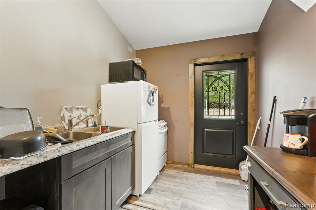 502 W State Street, Hastings, MI 49058 — Photo 16