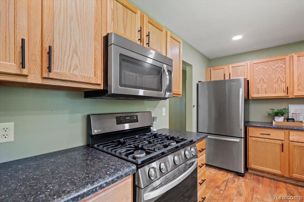 5116 WAKEFIELD Road, Grand Blanc, MI 48439 — Photo 19