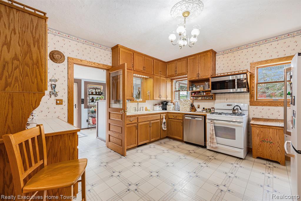550 E Leonard Road, Leonard, MI 48367 — Photo 14