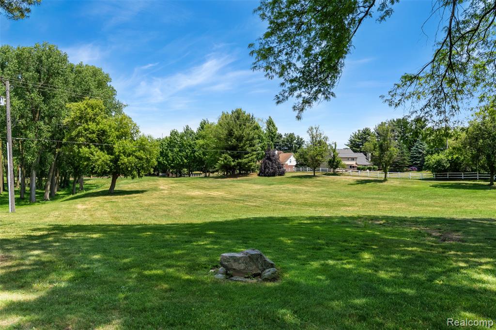 47915 6 Mile Road, Northville, MI — Photo 8
