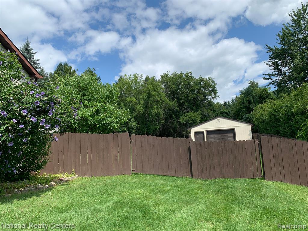860 BALD EAGLE LAKE Road, Ortonville, MI 48462 — Photo 51