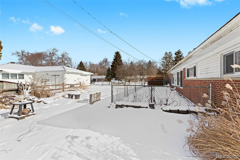7275 Merrybrook, West Bloomfield, MI — Photo 25