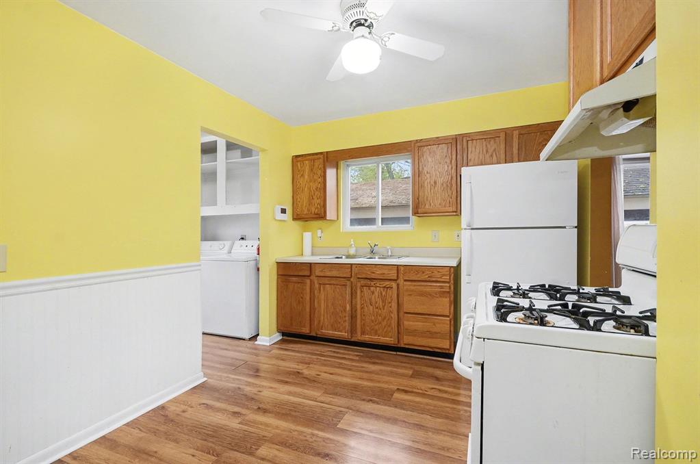 74 E Colgate Avenue, Pontiac, MI 48340 — Photo 6