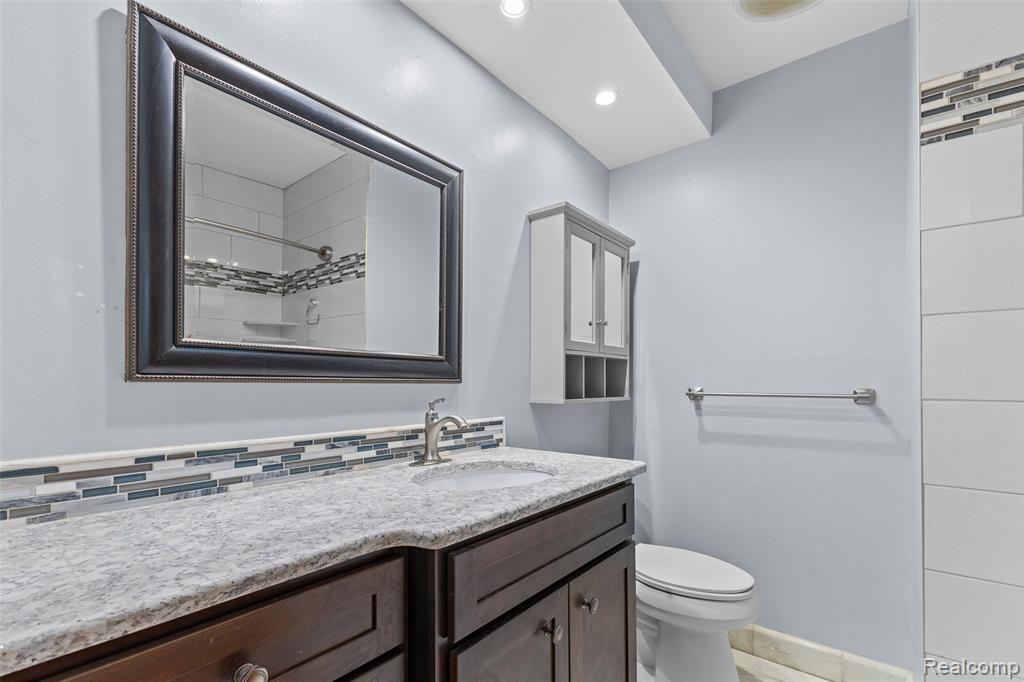 39520 Venetian Drive, Harrison Township, MI — Photo 19
