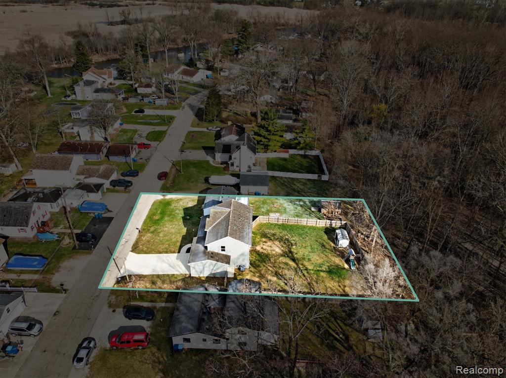 14131 Eastview Drive, Fenton, MI 48430 — Photo 47