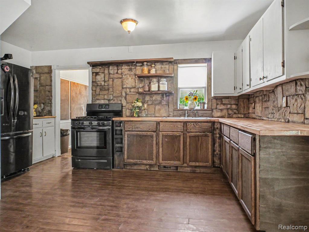 5272 W Frances Road, Clio, MI 48420 — Photo 7