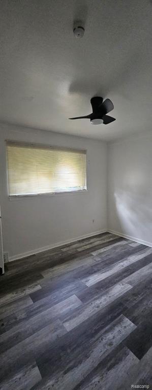 8055 Plainview Avenue, Detroit, MI 48228 — Photo 7