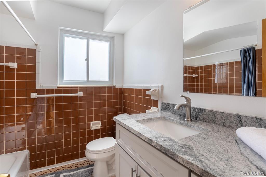 7154 Plainfield Street, Dearborn Heights, MI 48127 — Photo 31