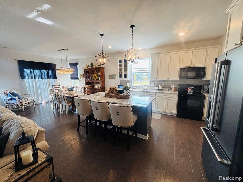 8215 Carston Lane Lane, Green Oak, MI 48116 — Photo 20