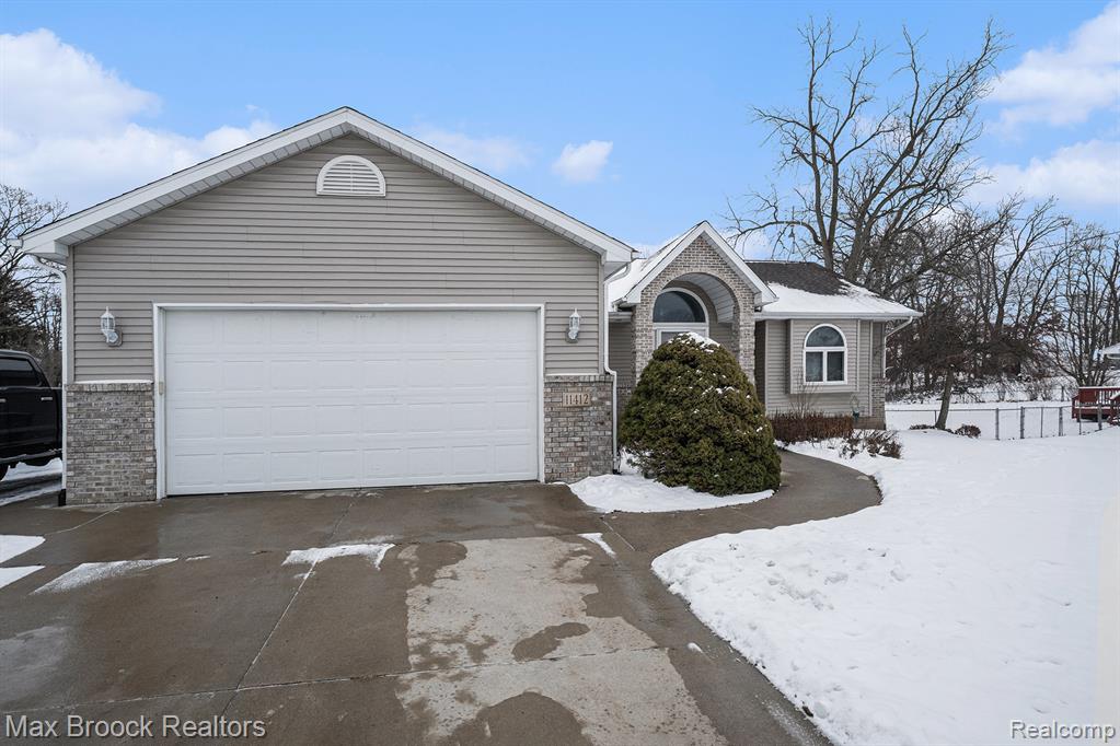 11412 Delmar Drive, Fenton, MI 48430 — Photo 49
