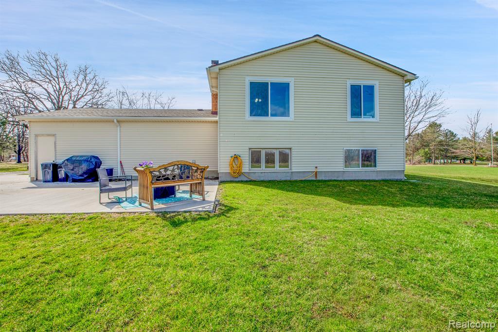 8255 BURPEE Road, Grand Blanc, MI 48439 — Photo 34